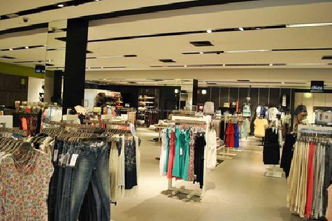 万源商场里的店面怎么装修？